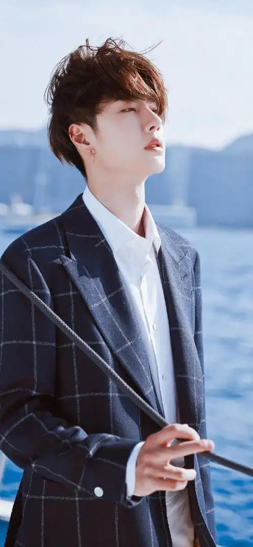 王一博壁纸聊天背景