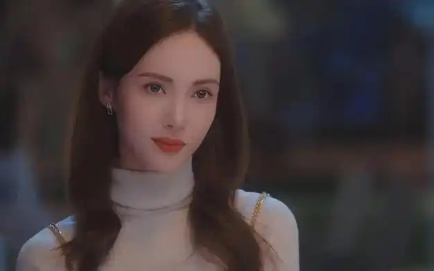 邓伦到成龙侄子,与金晨惹争议的,何止被换掉的韩玖诺|韩东君|贾乃亮