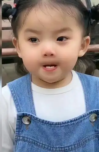 不能太过独断专行看这个小女孩的表情,小编也是感到有些心疼,看样子就