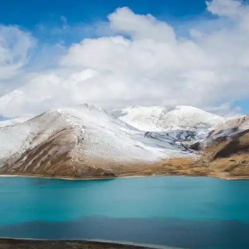 西藏拉萨羊湖旅游普莫雍错纯玩一日游送氧气藏装体验无人机航拍