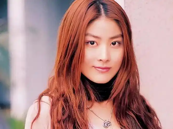 回顾陈慧琳出身豪门36岁嫁相爱16年的富二代初恋41岁高龄生2胎