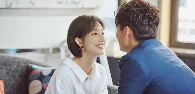 张俪杨旭文恋情证据 车内激吻证明 3