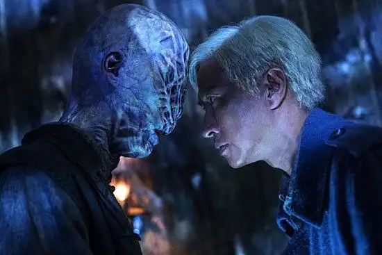 张家辉变身东方康斯坦汀与厉鬼缠斗,【陀地驱魔人】抓鬼场景逼真邪门!