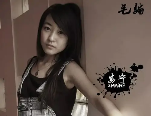 安宁则是团队的美人,主要负责色诱.