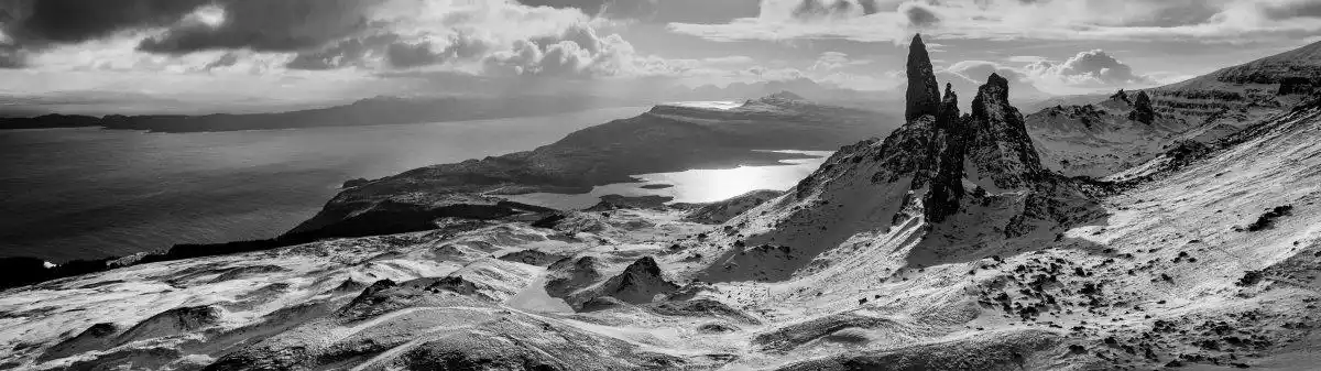 斯托尔石山黑白风景图片,4k高清风景图片,娟娟壁纸
