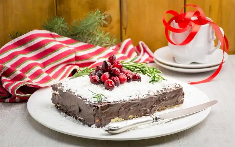 巧克力蛋糕点心莓果刀子