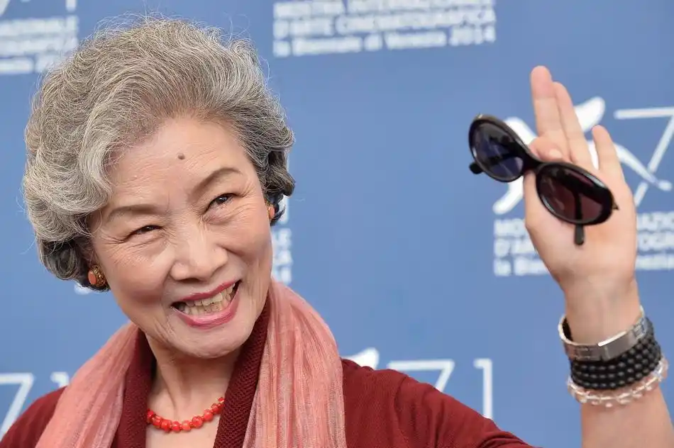 9月4日,在意大利威尼斯,演员吕中亮相影片《闯入者》的拍照式.