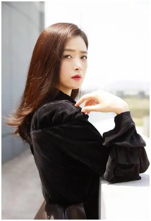 40岁的女演员有多难?《欢天喜地七仙女》开播15年,仅剩2人拍戏