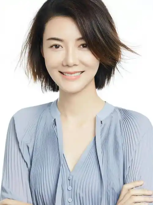 车晓40岁依旧靓丽,这样的身材保持的真好,电眼迷人,知性惑人_女人_剧