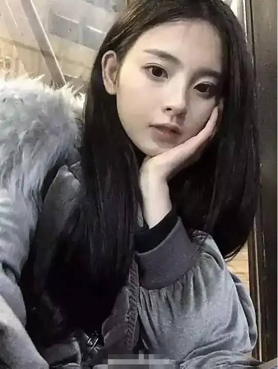 真没整过容!杨超越旧照曝光 未经包装的她清纯可爱