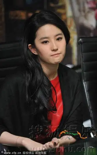 大原图          2012年10月09日讯,北京,近日刘亦菲