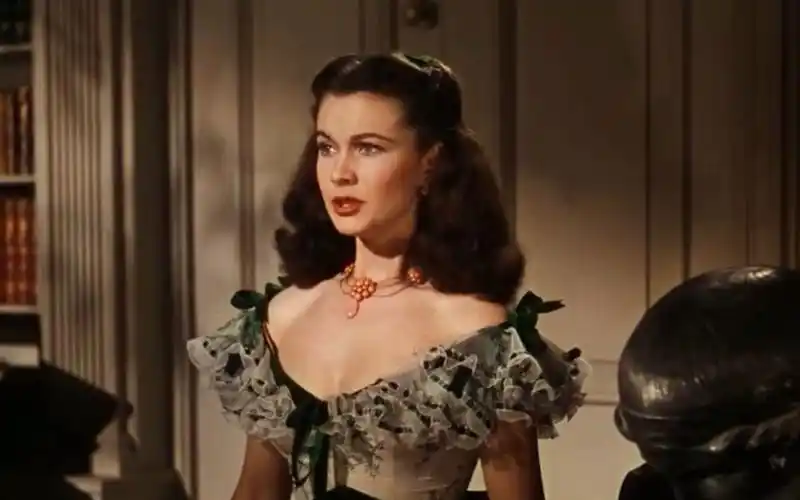 乱世佳人(飘) | 斯嘉丽 | 自私与幼稚 清醒与沉沦 | 她像一只最爱自己