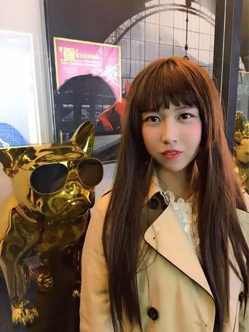 男子发现同床共枕的女友竟是男扮女装的伪娘,交往一年被骗2万