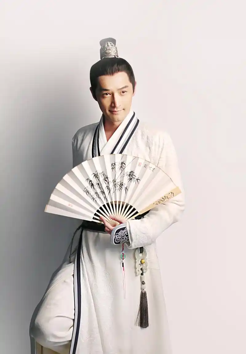 胡歌古装造型曝光 侠肝义胆剑眉星目