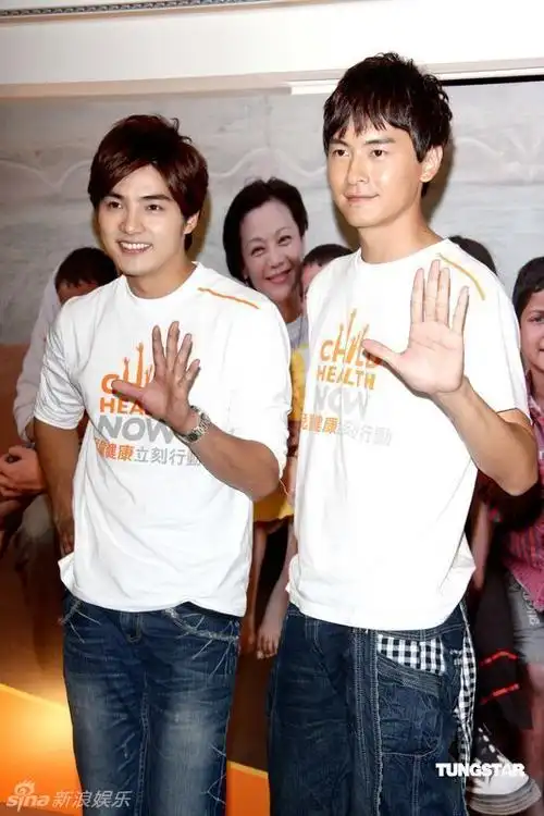 新浪娱乐讯 "儿童健康,立刻行动"代言人郑元畅,贺军翔等,于昨日(3月31