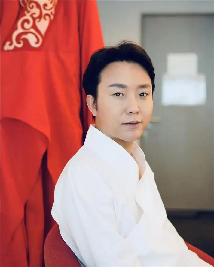 李玉刚最近照,李玉刚真名,本文共(7265字)