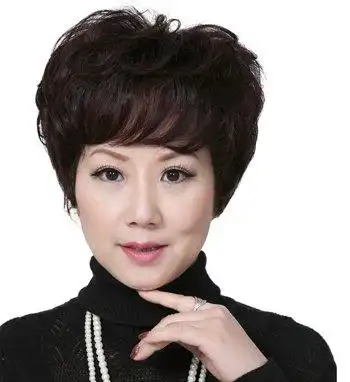 正文       中老年全烫短发发型图片 中老年密斯短烫发发型选择最适合