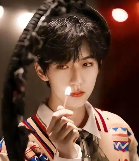 贺峻霖多高及个人资料是什么-星座分析-星座8网