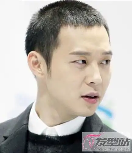 男生好看的平头发型 干练洒脱尽显男人味