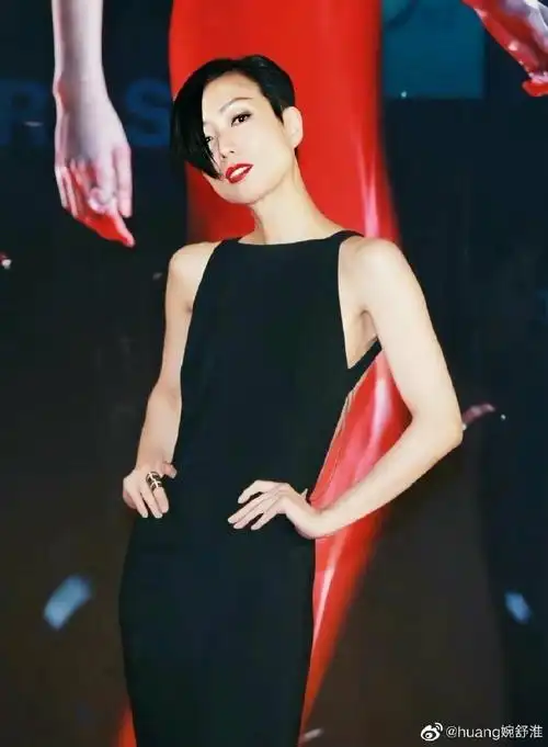 郑秀文剪了一头短发##郑秀文说剪了一头短发立马回春