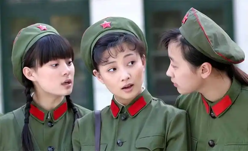 "三金视后"殷桃男友曝光:曾屡遇渣男却勇敢追爱,45岁仍精彩?