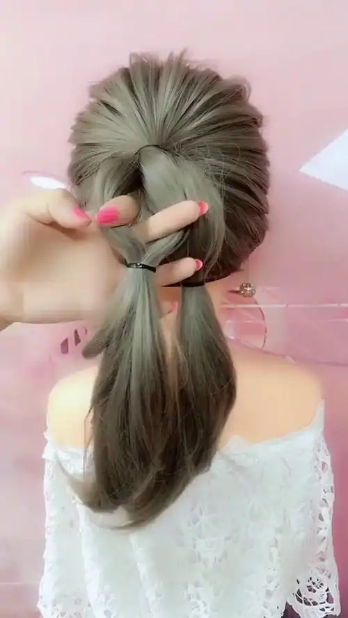 怎么扎辫子漂亮女孩子?