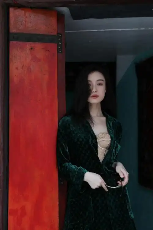 中敢爱敢恨的朱锁锁,她就是让每个角色都鲜活的女演员@倪妮v!