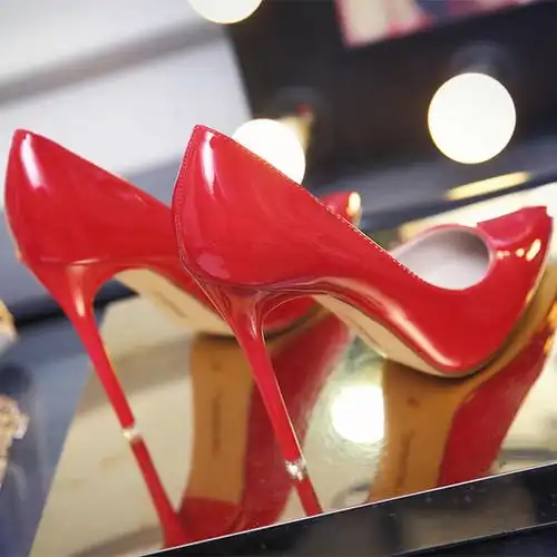 红色高跟鞋女春季2019新款细跟百搭尖头婚鞋女韩版小清新少女单鞋