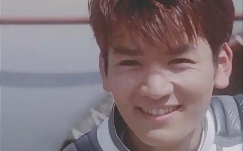 爱笑的男孩子运气总不会差圆大古个人向粗剪