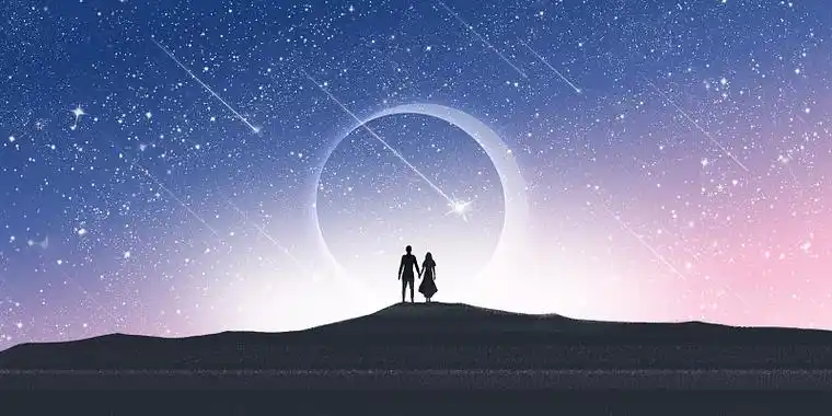 蓝紫色星空背景一轮弯月下一对牵手的情侣