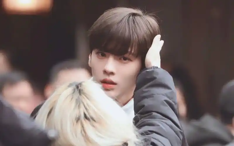 【毕雯珺】 ‖ 你是我每首歌不断循环的热爱 ‖ 一生陪你大一岁.