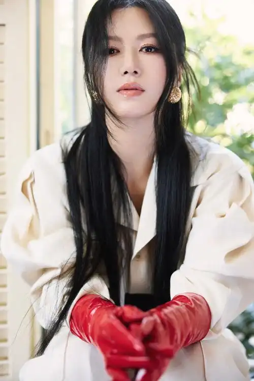 谭维维超话「自在都隨你」不管是唱撩人春风 ,还是唱燎原星火,都是