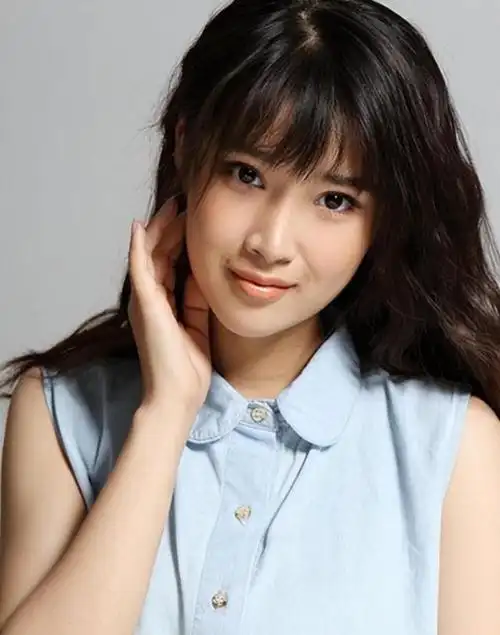 回顾女星奚望在继父刘之冰的支持下任性离婚如今对不起孩子