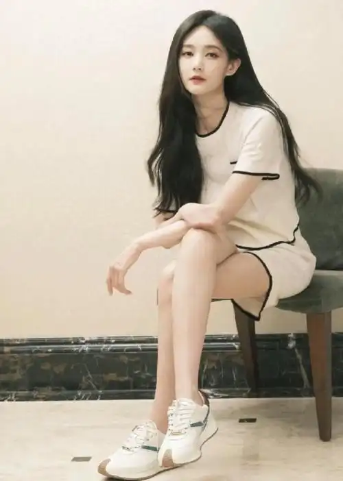 娱乐圈长腿系列之李一桐