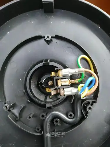 苏泊尔电热水壶维修suporswf17k2180