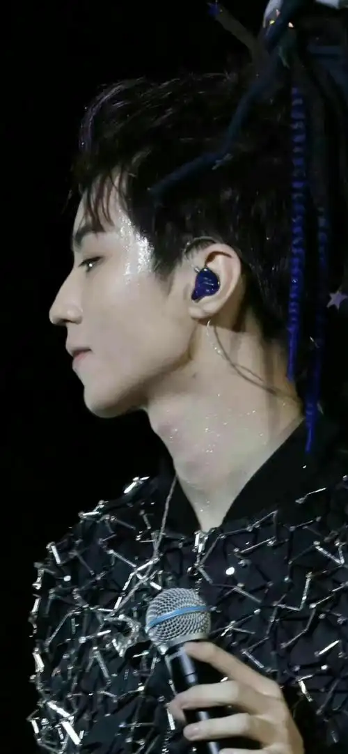 网友精修王俊凯易烊千玺的脸#分享一些无滤镜无美颜状态下的王俊