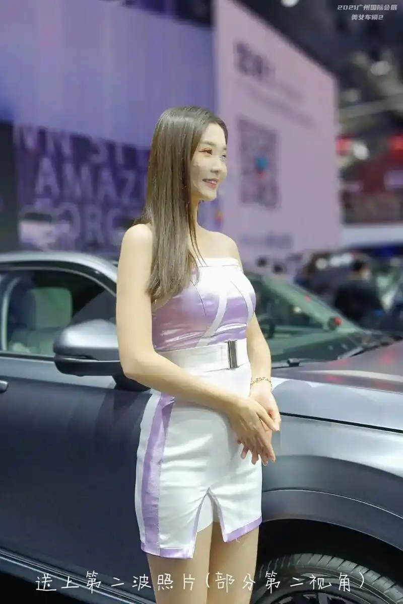 2021广州国际车展美女车模照片2,捕捉车模靓丽瞬间(送上第 - 抖音