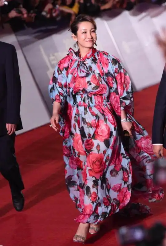 大龄女星比美刘涛赢在身材,蒋欣俏皮秦海璐御姐