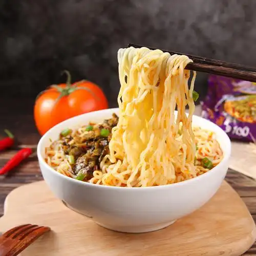 老坛酸菜泡椒牛肉面30包整箱藤娇方便汤面速食面网红泡面拉面 藤椒