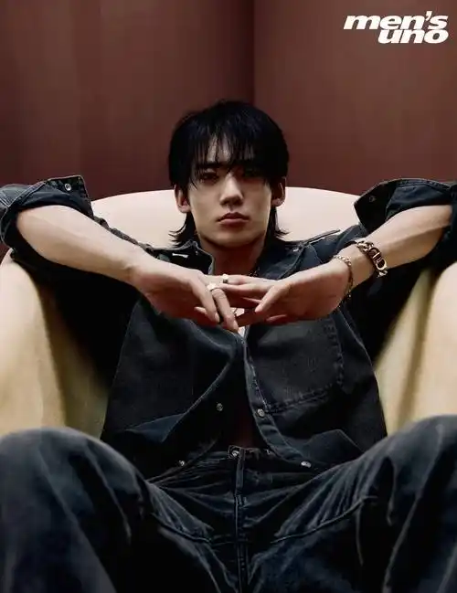 于适《风度》登上十月号封面,秀出饱满的胸肌,荷尔蒙爆棚_少年_电影