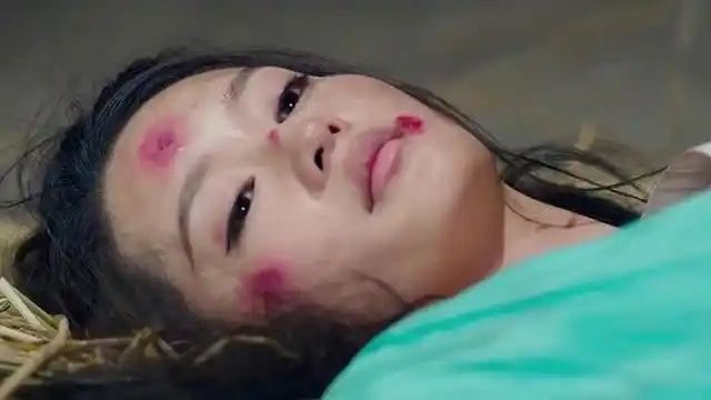 电视剧被凌辱的女明星,李沁让人心疼,但最惨的是她