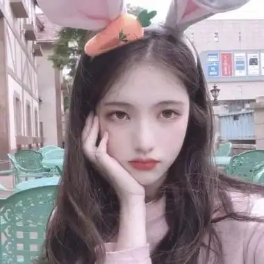 最新女生头像可爱图片搞怪卖萌的美女