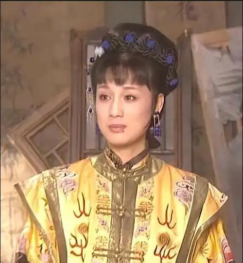 "一代容妃"李建群:和男友同居28年未结婚,63岁无子女抱憾去世