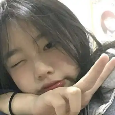 头像干净高级质感单人照女生_女生头像_头像屋