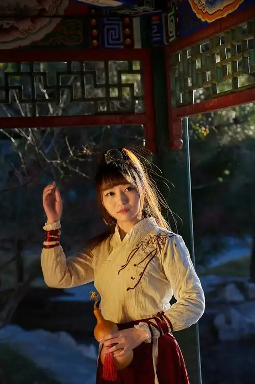 竹笛,长发与古装美女