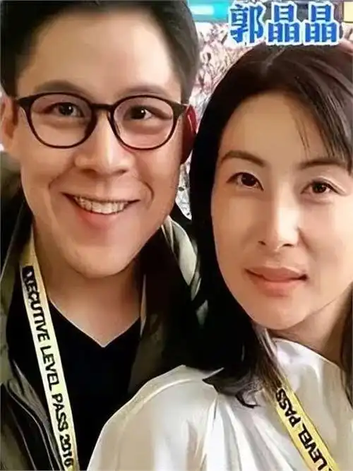 11年后再来看郭晶晶才明白她嫁给大两岁的霍启刚到底有多幸福