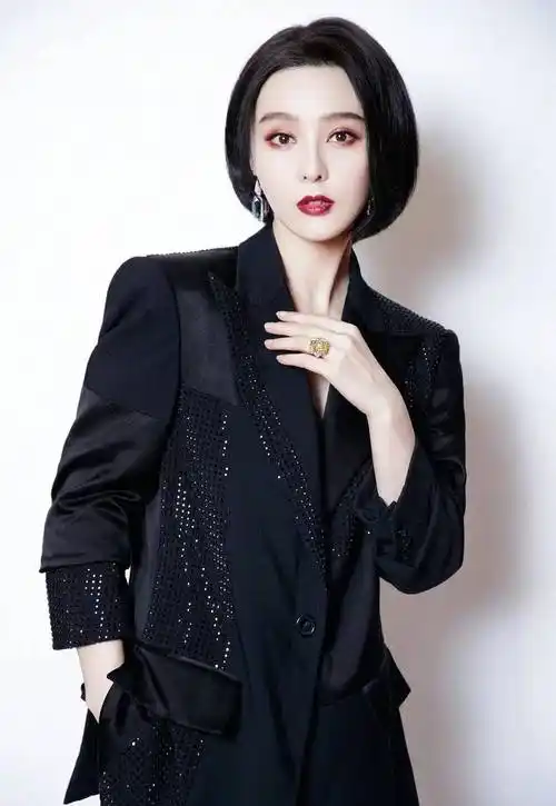 女明星西装造型,甜美少女也可以变身霸道总攻_感觉_韩雪_古力娜扎