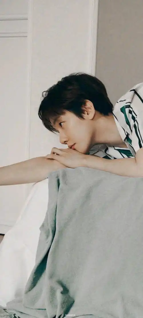 #边伯贤费加罗封面##边伯贤#