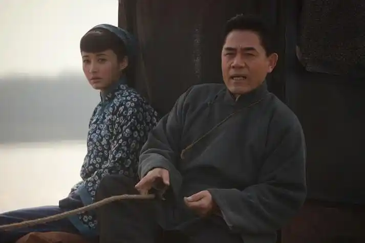 走到今天,陈道明和陈宝国,他们两个人的差距,其实不在