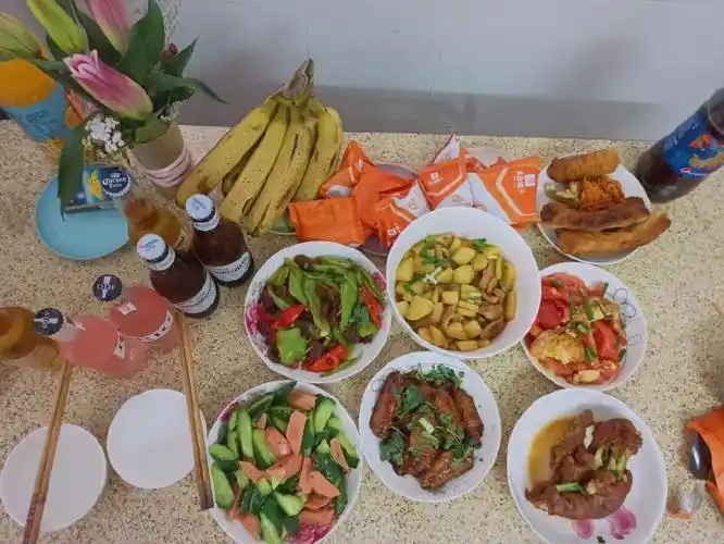 朋友圈的年夜饭有多丰盛